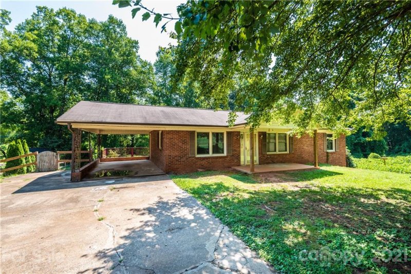 Property image 4 at 2114 Kent Drive, Newton, NC 28658