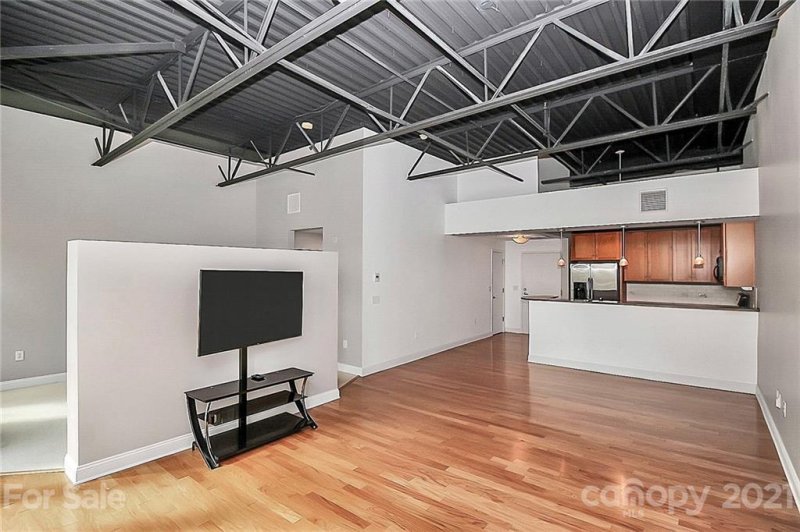 Property image 3 at 720 Governor Morrison Street, Charlotte, NC 28211