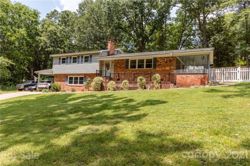 Property image 3 at 530 Meadowrock Drive, Albemarle, NC 28001