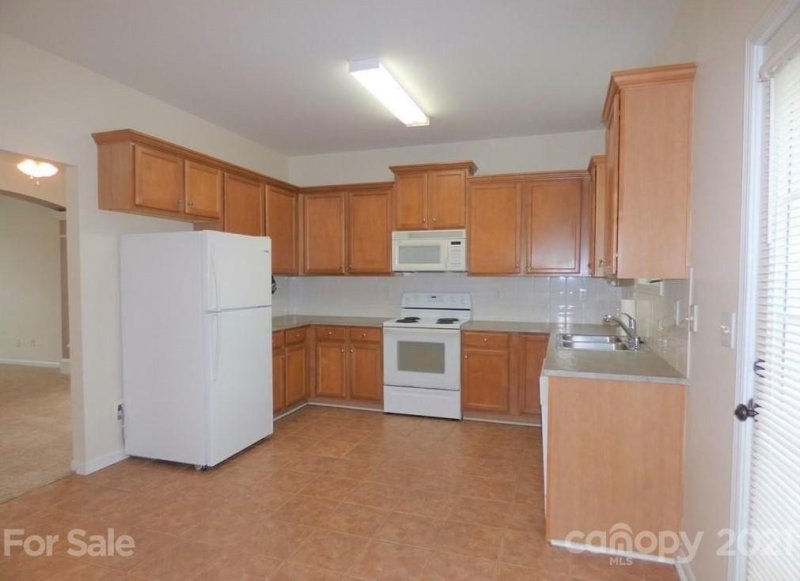 Property image 5 at 107 Vance Crescent Drive, Mooresville, NC 28117