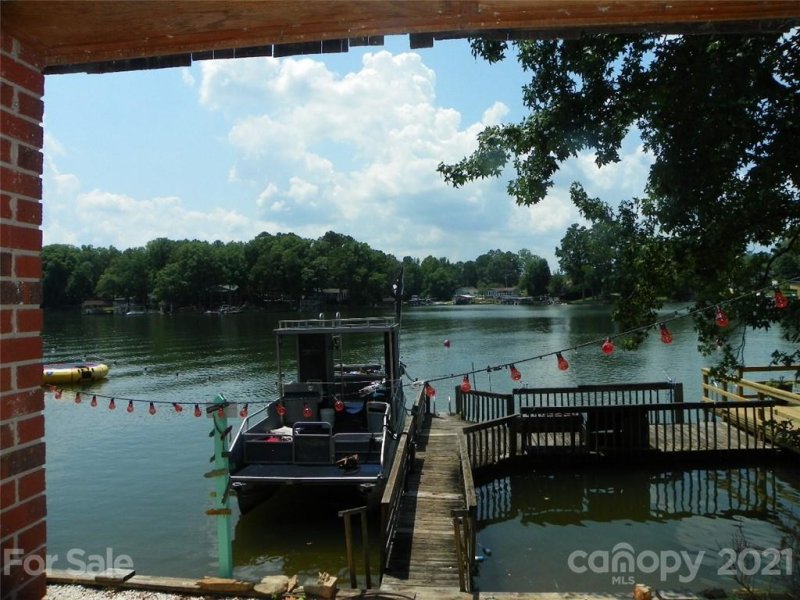 Property image 5 at 588 Pinehaven Drive, New London, NC 28127