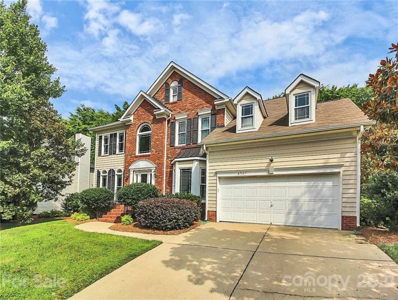 Property image 3 at 6527 Red Maple Drive, Charlotte, NC 28277