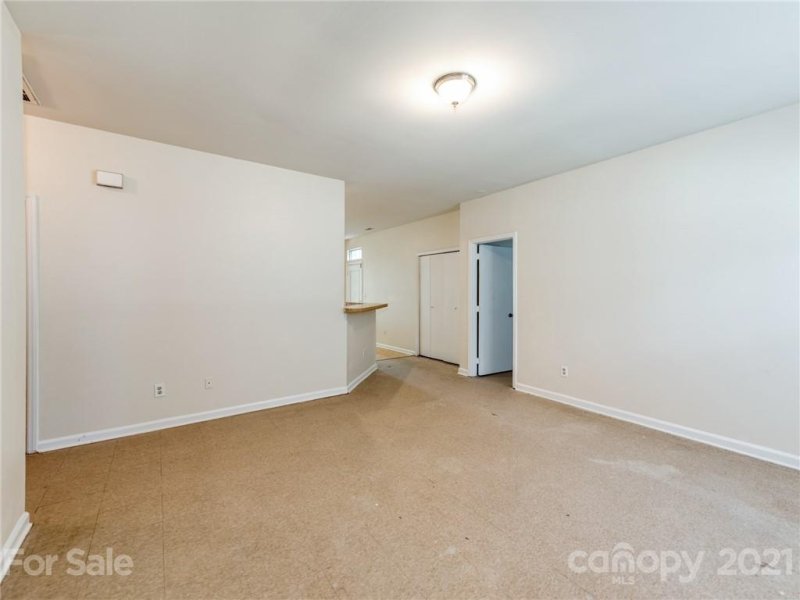 Property image 4 at 4808 Pennant Place, Charlotte, NC 28212