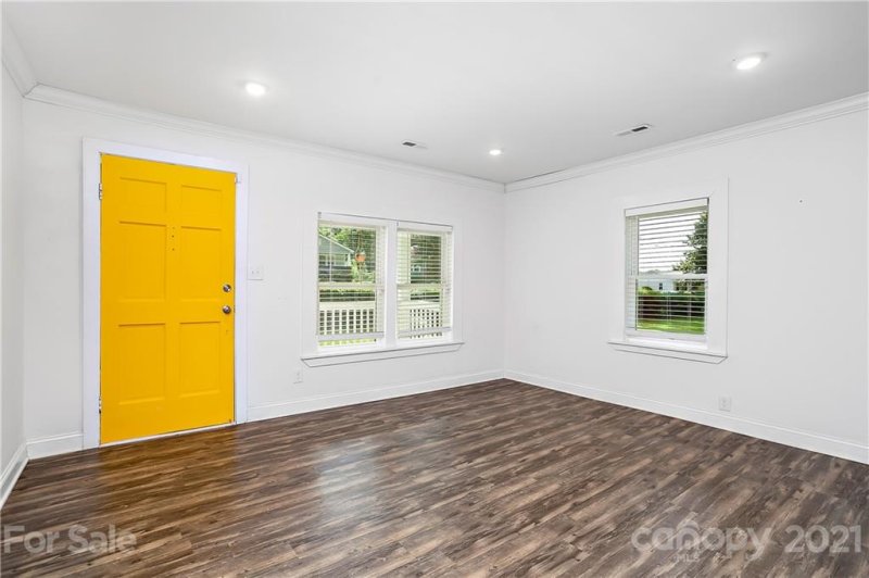 Property image 5 at 2804 Mccombs Street, Charlotte, NC 28208