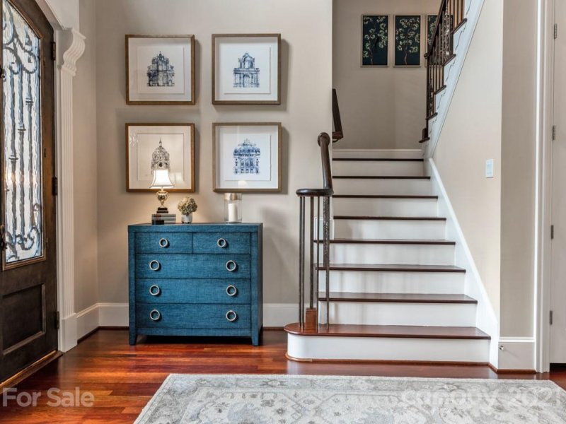 Property image 4 at 2004 Kings Manor Drive, Matthews, NC 28104