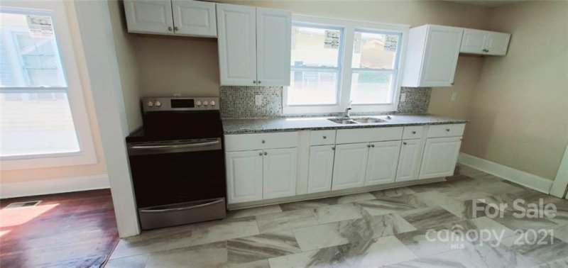 Property image 5 at 609 W Garrison Boulevard, Gastonia, NC 28052