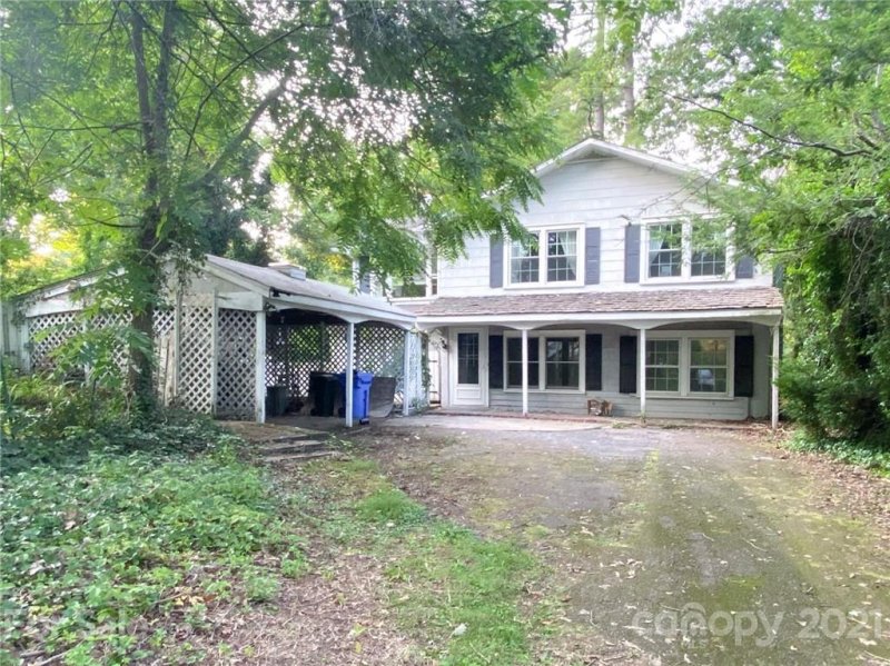 Property image 2 at 608 Ferncliff Lane, Hendersonville, NC 28791