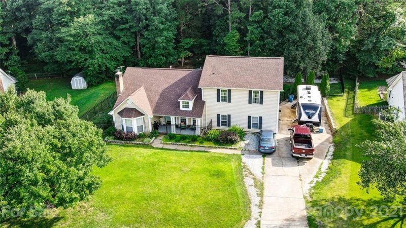 Property image 2 at 7210 Morningdew Court, Denver, NC 28037