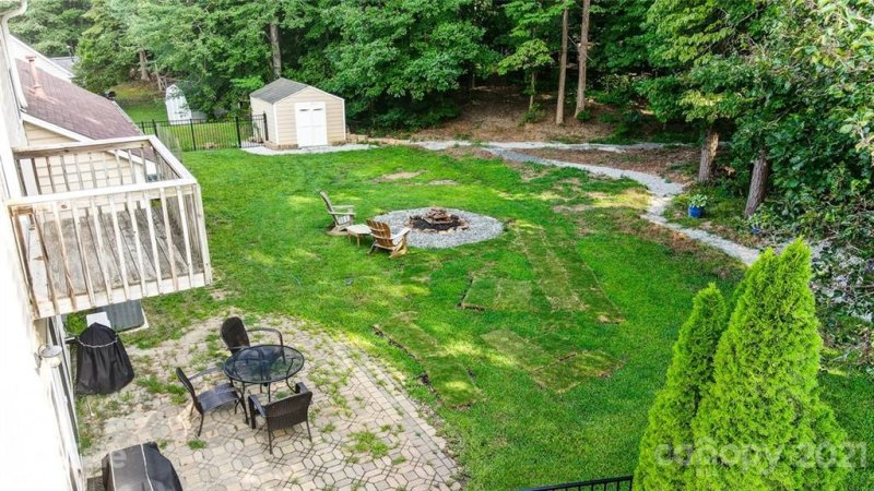 Property image 4 at 7210 Morningdew Court, Denver, NC 28037