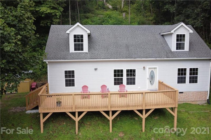 Property image 2 at 882 Point Of View Drive, Waynesville, NC 28785