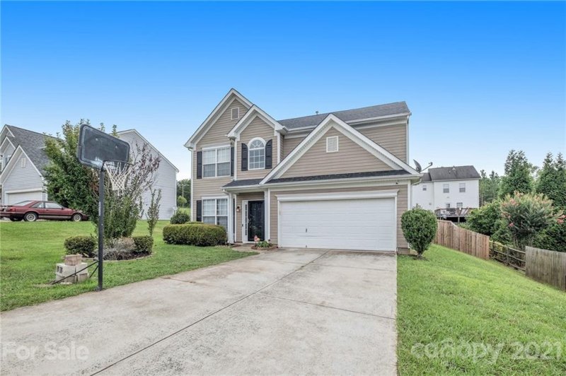 Property image 2 at 5915 Firethorne Lane, Concord, NC 28025