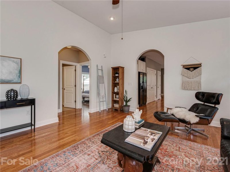 Property image 4 at 509 Sylvania Avenue, Charlotte, NC 28206