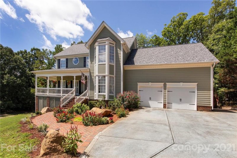 Property image 2 at 10210 Hanging Moss Trail, Mint Hill, NC 28227