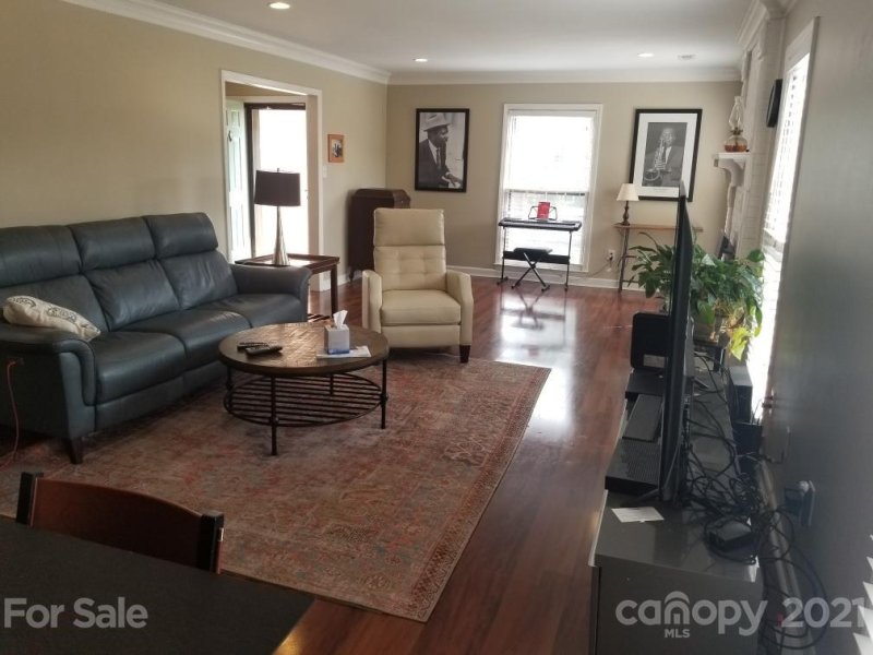 Property image 3 at 4213 Blacktree Lane, Charlotte, NC 28226