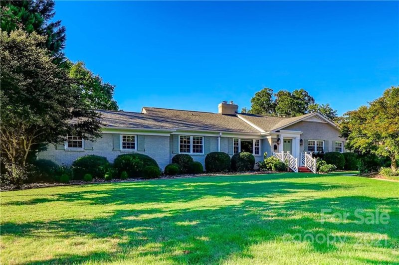 1058 Coddington Place