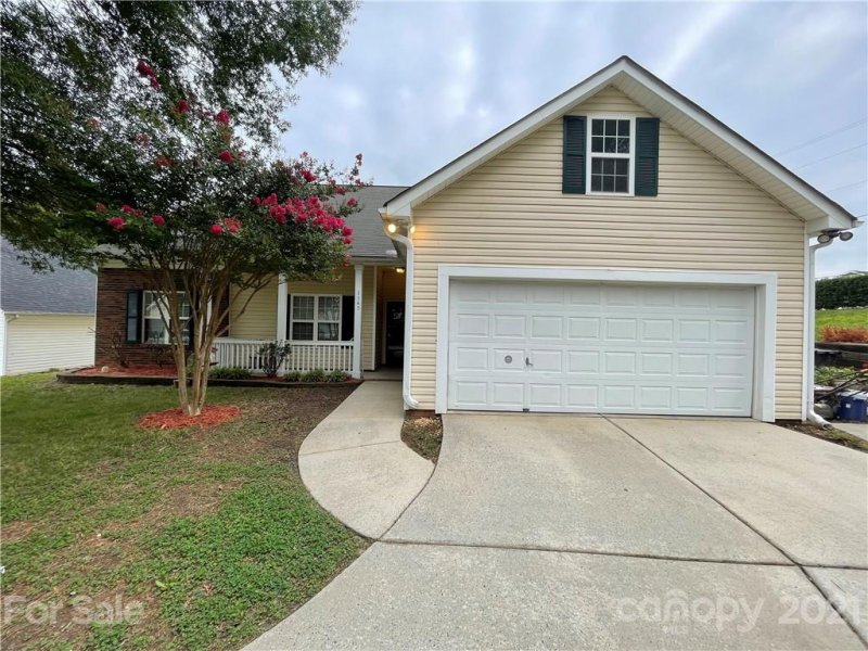 Property image 2 at 1145 Franklin Thomas Place, Charlotte, NC 28214