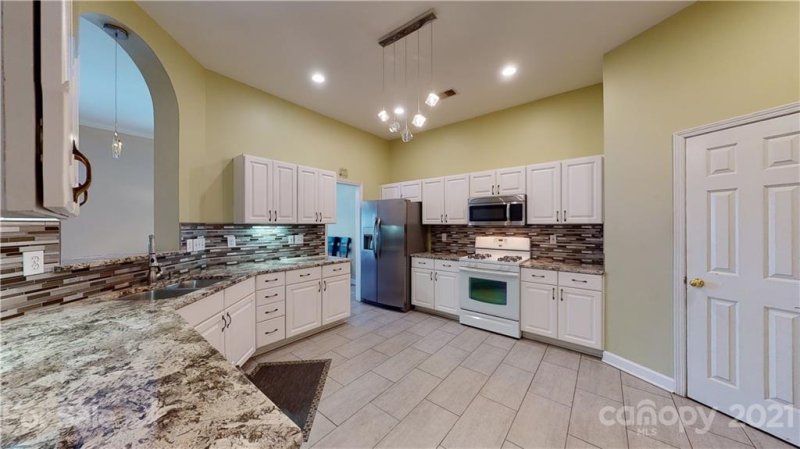 Property image 3 at 1145 Franklin Thomas Place, Charlotte, NC 28214