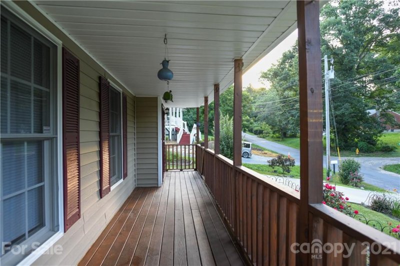 Property image 2 at 47 Royal Oaks Road, Arden, NC 28704