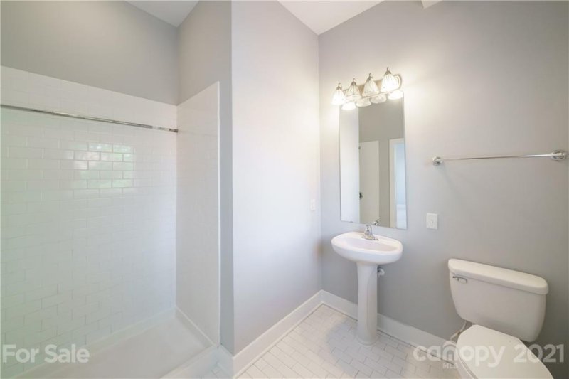 Property image 4 at 914 Hill Street, Charlotte, NC 28208