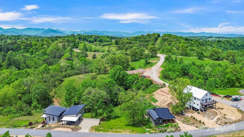 Property image 2 at 511 Wilma Dykeman Trail, Asheville, NC 28804