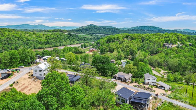 Property image 4 at 511 Wilma Dykeman Trail, Asheville, NC 28804