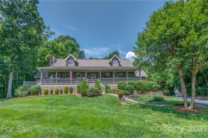 Property image 2 at 21 Pebble Stone Trail, Hendersonville, NC 28792