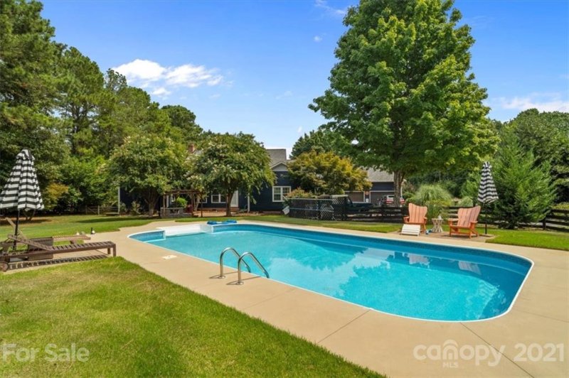 Property image 2 at 2107 Eakle Drive, Rock Hill, SC 29732