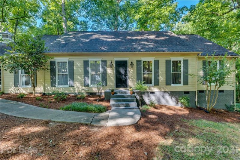 9731 Black Horse Run Road