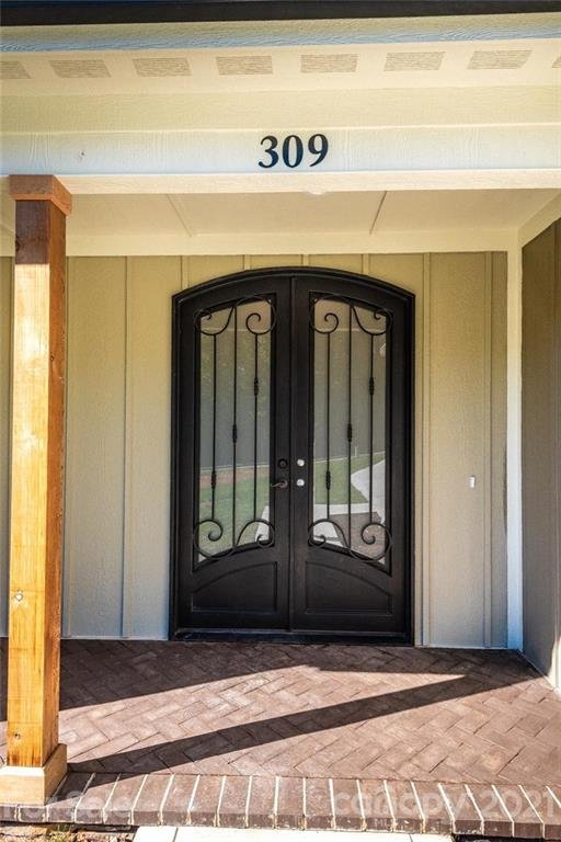 Property image 2 at 309 Sassafras Court, Lenoir, NC 28645