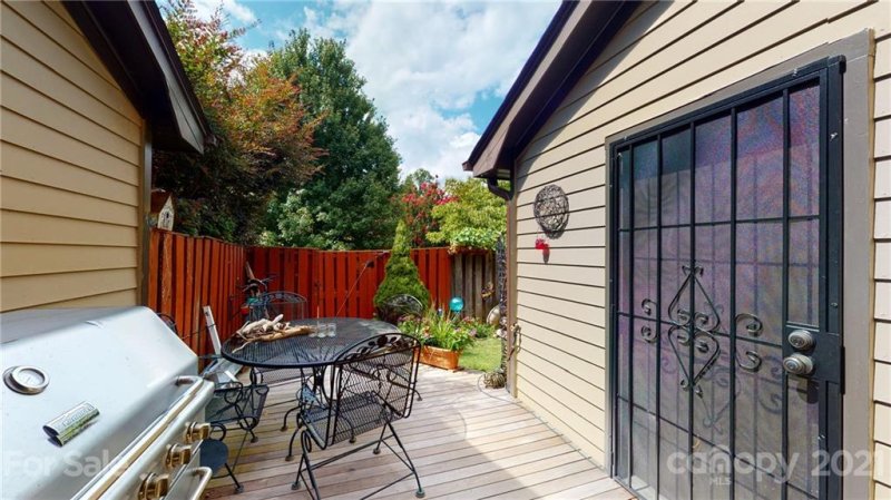 Property image 4 at 16 Spears Avenue, Asheville, NC 28801