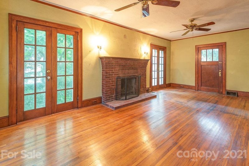 Property image 3 at 89 Dorchester Avenue, Asheville, NC 28806