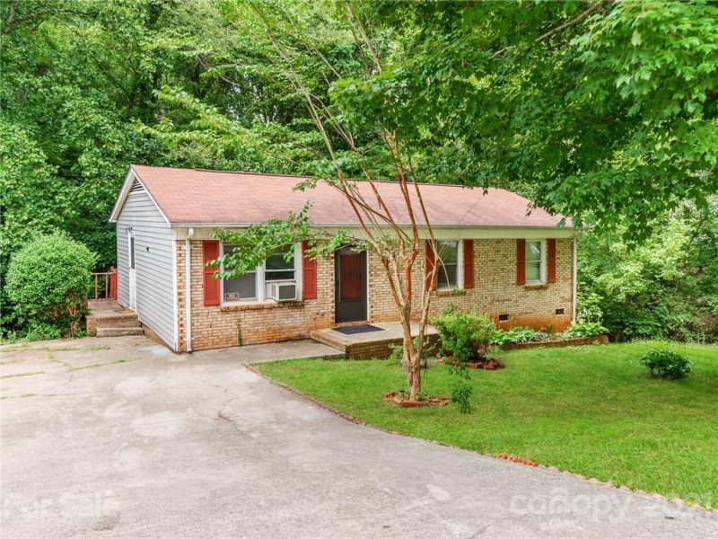 Property image 2 at 612 Colebrook Drive, Gastonia, NC 28052