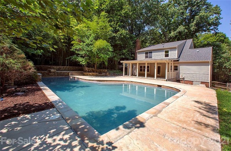 Property image 2 at 10413 Doylestown Road, Matthews, NC 28105