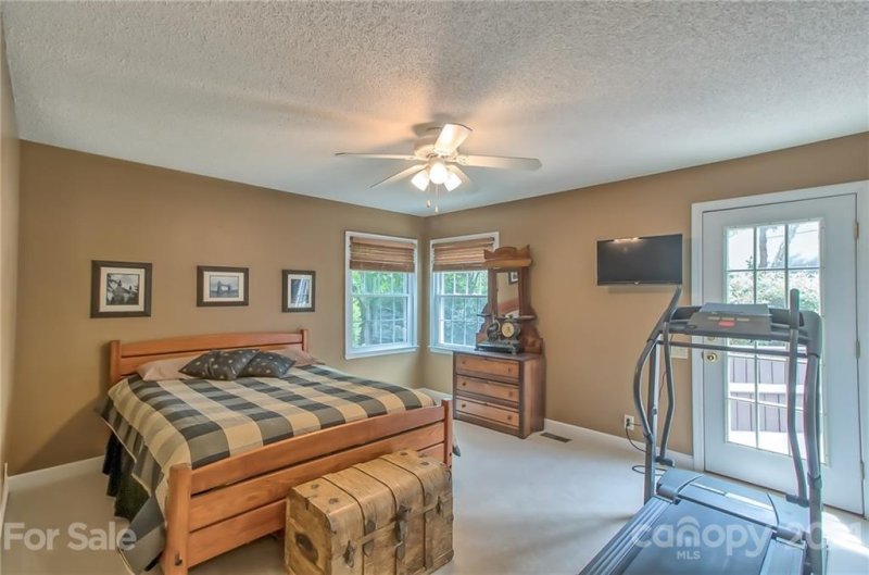 Property image 3 at 1957 Dugan Drive, Charlotte, NC 28270