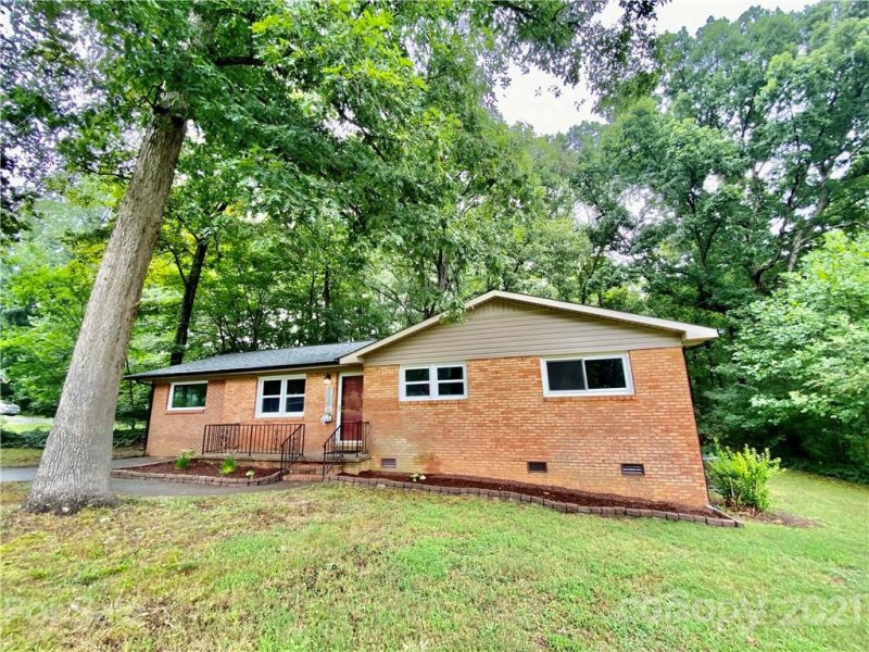 Property image 4 at 1821 Oakhurst Drive, Shelby, NC 28152