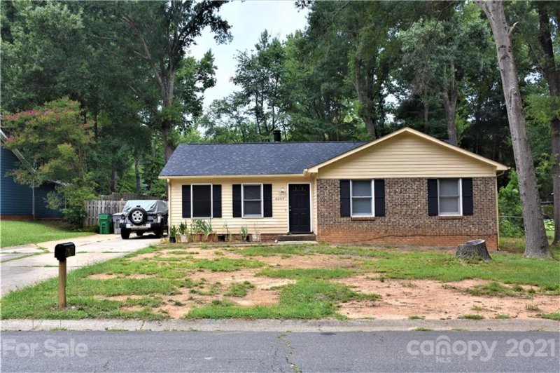 4849 Butterwick Lane