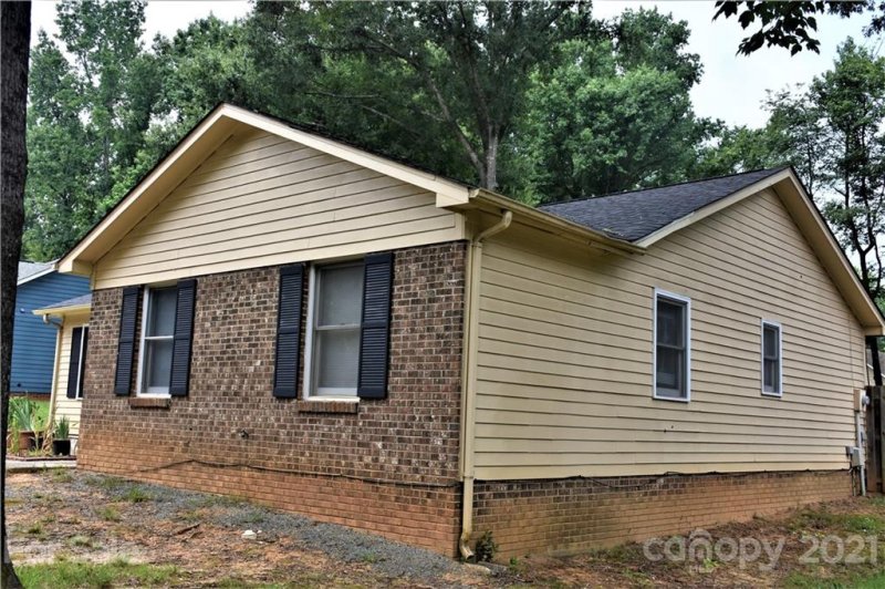 Property image 4 at 4849 Butterwick Lane, Charlotte, NC 28212