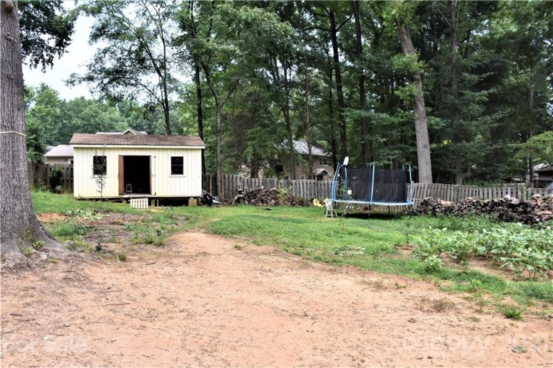 Property image 5 at 4849 Butterwick Lane, Charlotte, NC 28212