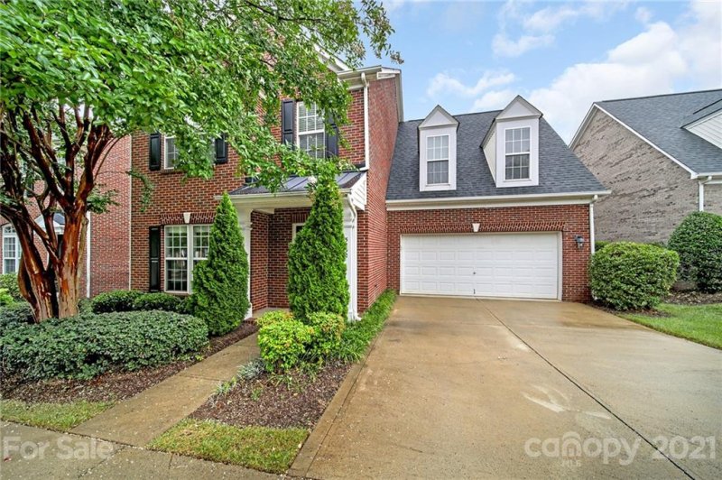 Property image 2 at 5232 Berkeley Estates Drive, Charlotte, NC 28277