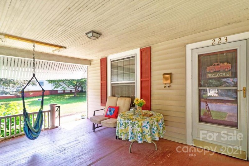 Property image 5 at 223 N Yadkin Avenue, Spencer, NC 28159