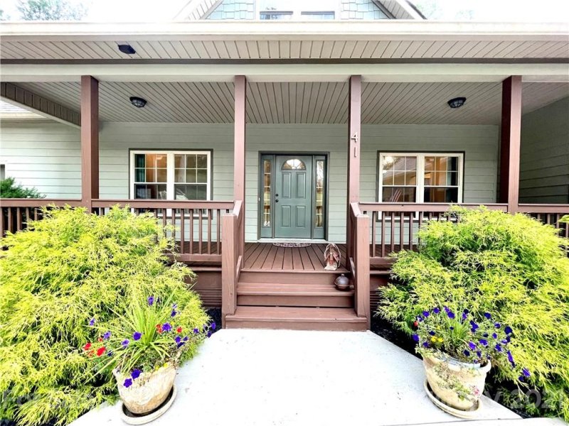 Property image 4 at 41 Bradshaw Lane, Candler, NC 28715