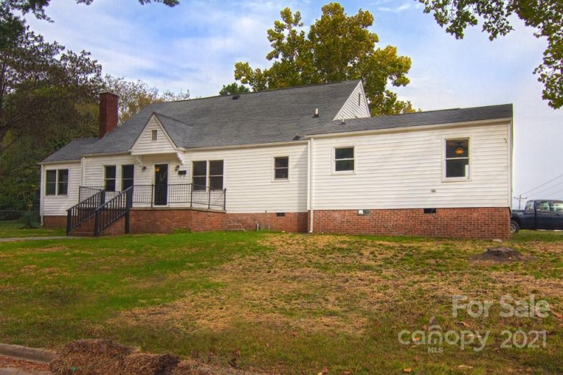 Property image 2 at 593 Washington Lane, Albemarle, NC 28001