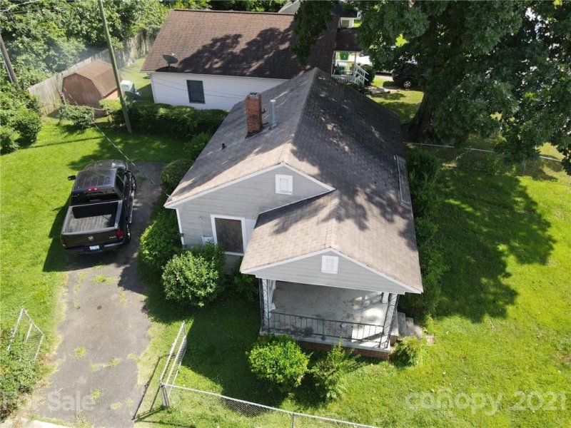 Property image 3 at 1914 Double Oaks Road, Charlotte, NC 28206