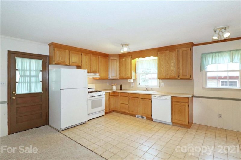 Property image 4 at 640 Margaret Drive, Statesville, NC 28677