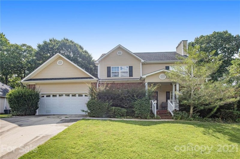 Property image 2 at 3643 Easthampton Drive, Gastonia, NC 28056