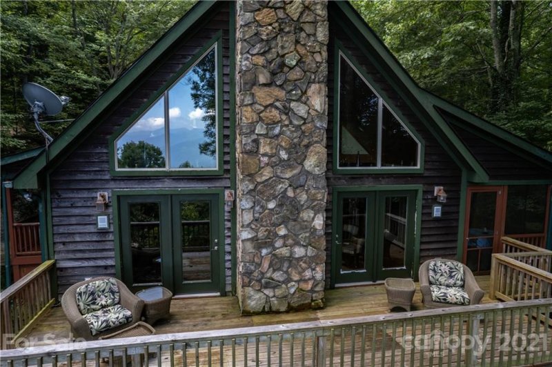 Property image 3 at 153 Wildflower Cove Drive, Swannanoa, NC 28778