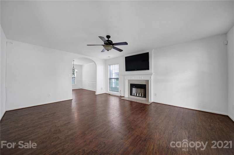 Property image 4 at 9302 Chastain Walk Drive, Charlotte, NC 28216