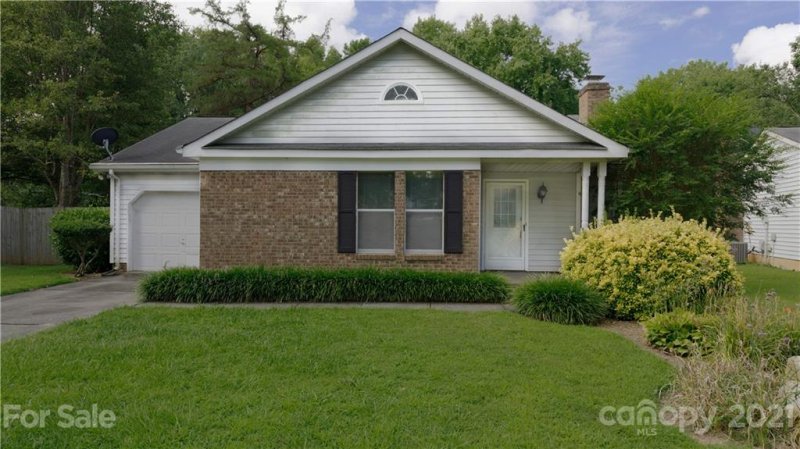 Property image 2 at 4712 Harri Ann Drive, Charlotte, NC 28227