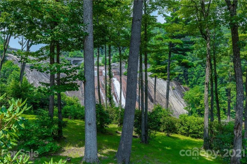 Property image 2 at 11 Lower Tanglewood Road, Lake Toxaway, NC 28747