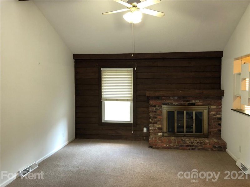 Property image 2 at 300 Rock Creek Drive, Lincolnton, NC 28092